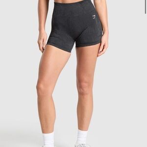 NWOT Gymshark ADAPT CAMO SEAMLESS SHORTS women’s size small